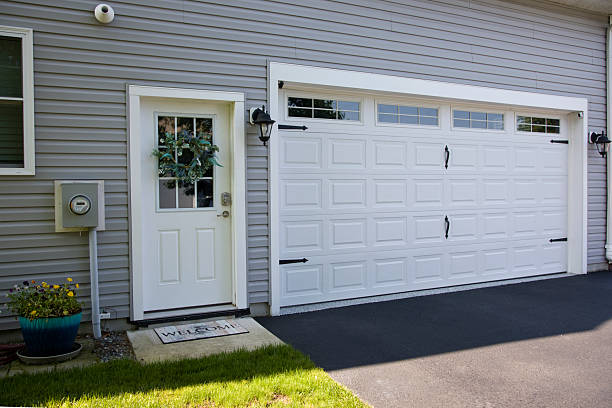 24/7 Emergency Garage Door Panel Replacement experts in Celina, OH